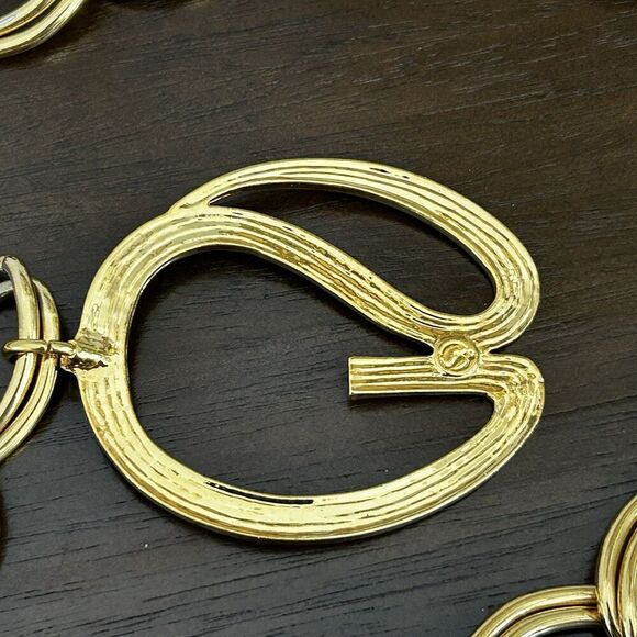 Vintage St. John Belt Gold Tone Adjustable Chain Link Signature Statement Logo